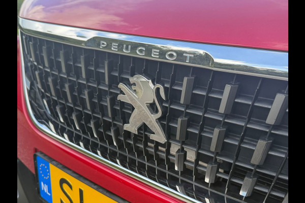 Peugeot 2008 1.2 PureTech Blue Lion, panoramadak, navigatie, 1 e eigenaar, NL auto met nationale auto pas