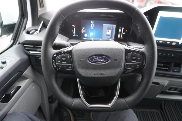 Ford Transit Custom 320L 2.0 TDCI 170PK L2H1 Limited DubbelCabine Automaat Schuifdeur L/R Nr. V093 | Airco | Adap.Cruise | Navi | 360 Camera / 19 inch LM Velgen DEMO