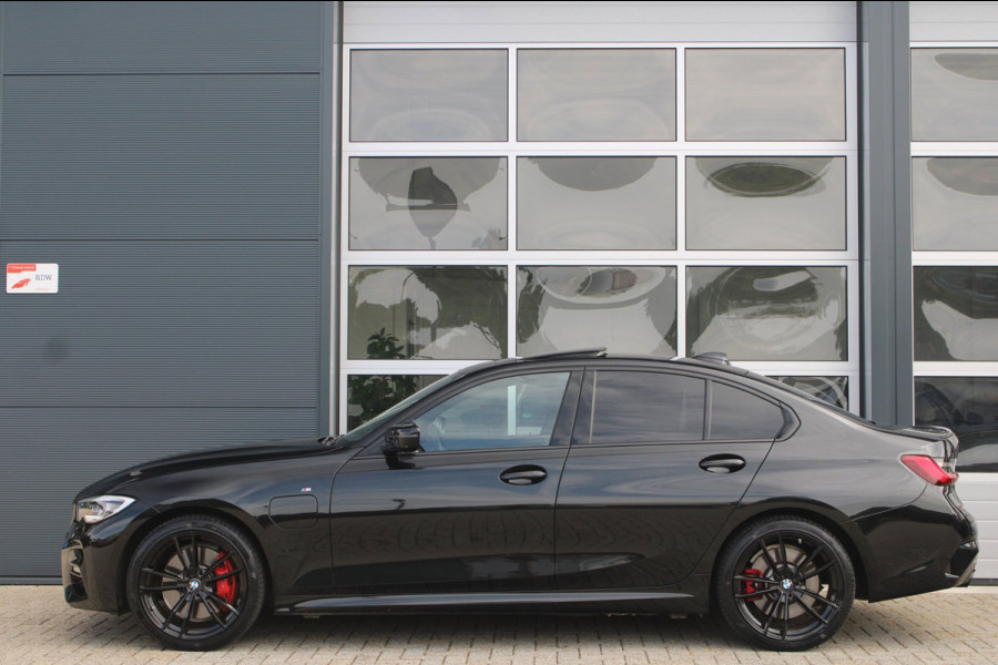 BMW 3-serie 330e M-Sport Shadow | Pano | Laser | Memory | HUD | 360 | ACC