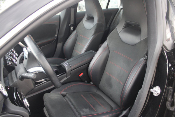 Mercedes-Benz CLA-Klasse Shooting Brake 200 AMG Line | Sfeer | Stoelverwarming | Blind spot