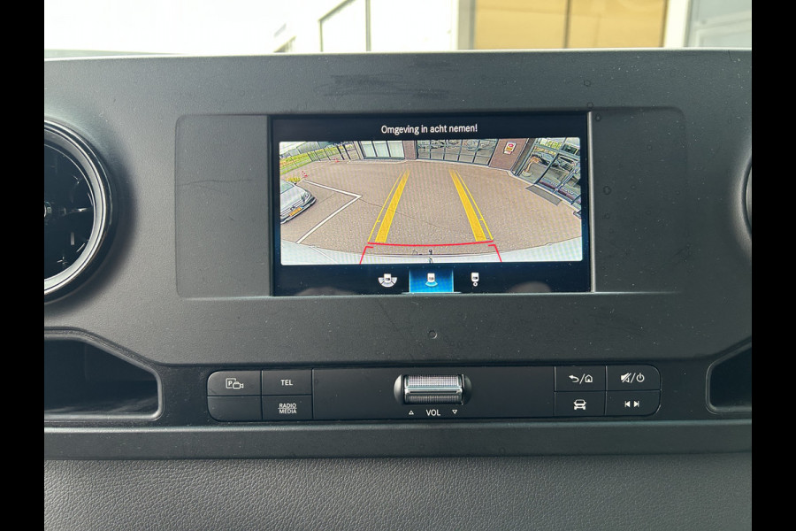 Mercedes-Benz Sprinter 314 CDI L2 H2 MBUX / Trekhaak / Camera / Carplay navigatie / Airco / 270 Graden achterdeuren