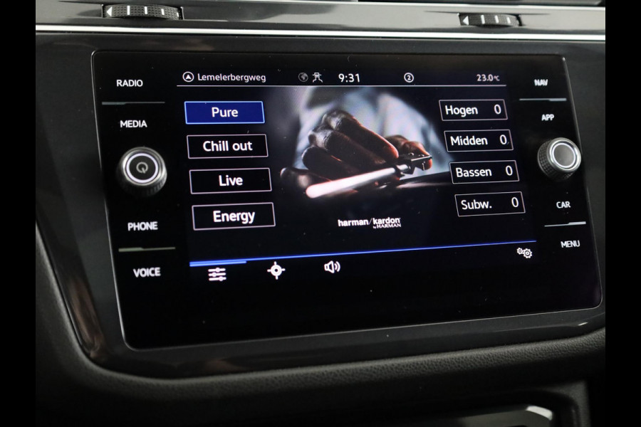 Volkswagen Tiguan Allspace 1.5 TSI R-Line Business+ 7p. |150 pk Automaat (DSG) |R-line  | Navigatie | Matrix LED koplampen | Stoel + Stuur verwarming| Panoramadak | Achteruit rijcamera | Parkeersensoren