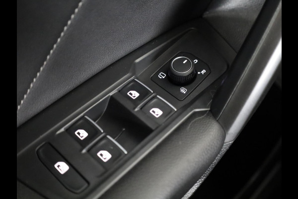 Volkswagen Tiguan Allspace 1.5 TSI R-Line Business+ 7p. |150 pk Automaat (DSG) |R-line  | Navigatie | Matrix LED koplampen | Stoel + Stuur verwarming| Panoramadak | Achteruit rijcamera | Parkeersensoren