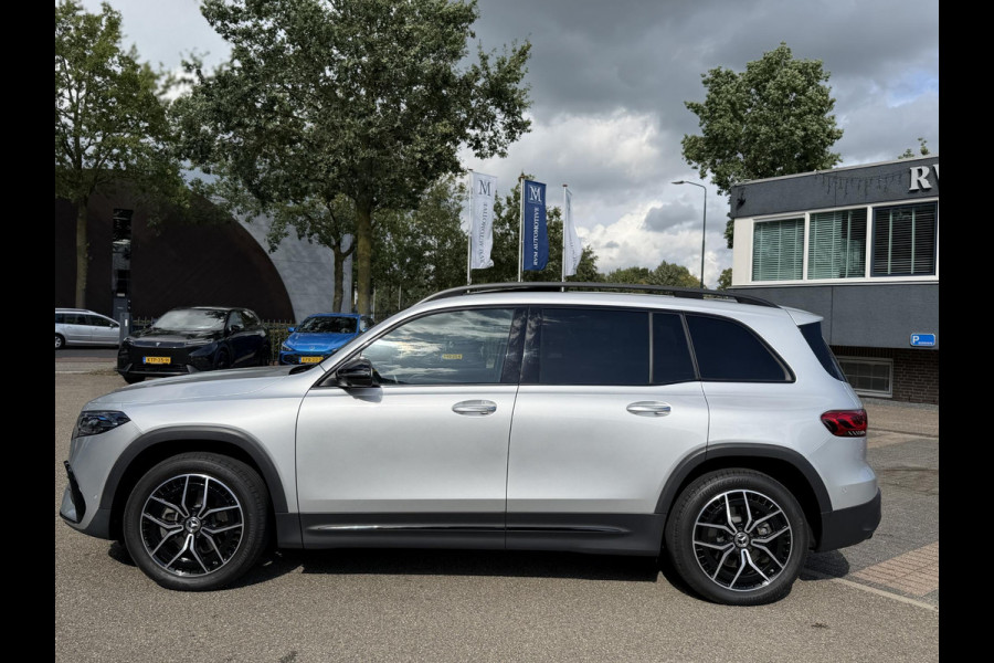 Mercedes-Benz EQB 300 4MATIC AMG Line 7p. 67 kWh | SOH 98% | NIGHT PAKKET | 360 CAMERA| 7 PERSOONS | RIJKLAAR + 12 MND BOVAG GARANTIE | STOEL VERWARMING | DODE HOEK |