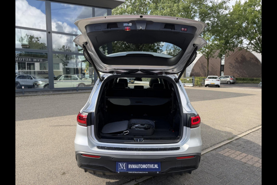 Mercedes-Benz EQB 300 4MATIC AMG Line 7p. 67 kWh | SOH 98% | NIGHT PAKKET | 360 CAMERA| 7 PERSOONS | RIJKLAAR + 12 MND BOVAG GARANTIE | STOEL VERWARMING | DODE HOEK |