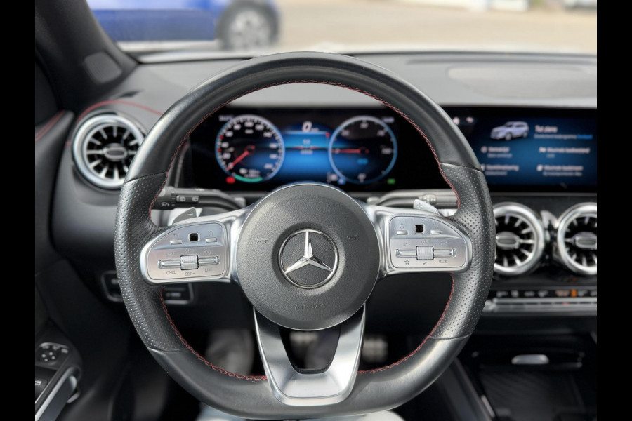Mercedes-Benz EQB 300 4MATIC AMG Line 7p. 67 kWh | SOH 98% | NIGHT PAKKET | 360 CAMERA| 7 PERSOONS | RIJKLAAR + 12 MND BOVAG GARANTIE | STOEL VERWARMING | DODE HOEK |