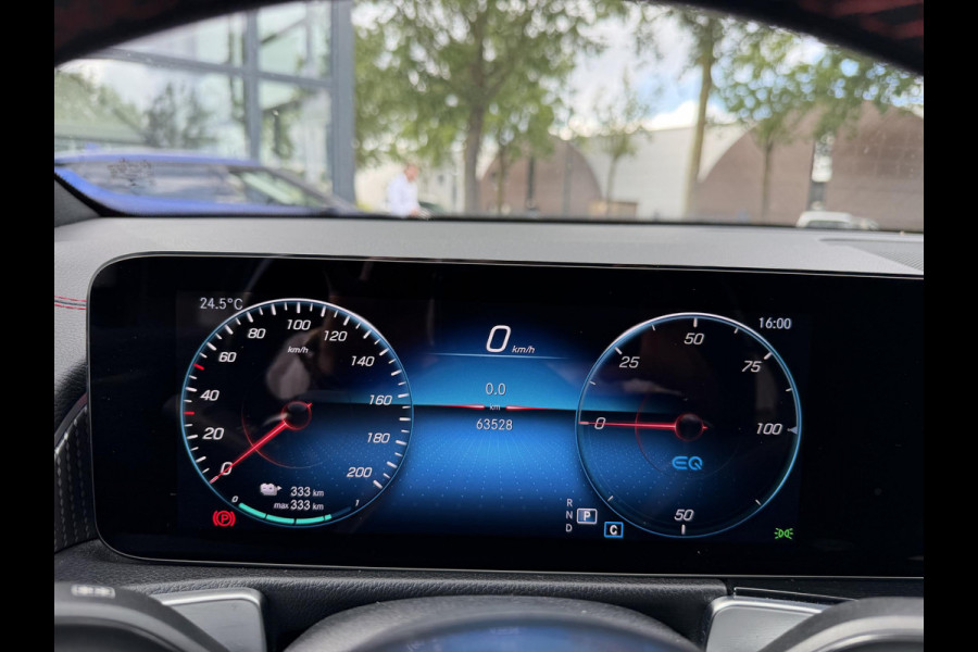 Mercedes-Benz EQB 300 4MATIC AMG Line 7p. 67 kWh | SOH 98% | NIGHT PAKKET | 360 CAMERA| 7 PERSOONS | RIJKLAAR + 12 MND BOVAG GARANTIE | STOEL VERWARMING | DODE HOEK |