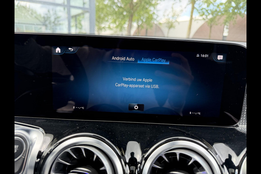 Mercedes-Benz EQB 300 4MATIC AMG Line 7p. 67 kWh | SOH 98% | NIGHT PAKKET | 360 CAMERA| 7 PERSOONS | RIJKLAAR + 12 MND BOVAG GARANTIE | STOEL VERWARMING | DODE HOEK |