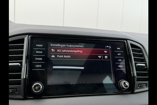 Škoda Karoq 1.5 TSI 150pk ACT DSG Sportline | Pano dak | Acc | Camera