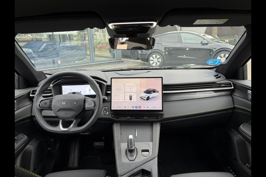 Lynk & Co 01 1.5 Core | NIEUW MODEL! | FABRIEKSGARANTIE T/M 2030! | CAMERA| STOELVERWARMING| APPLE CARPLAY| ADAPTIVE CRUISE CONTROL|