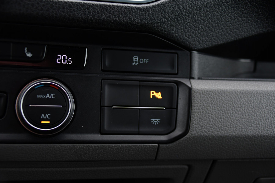 MAN TGE 3.180 35 2.0 L3H3 Black Edition Full Options! Adaptieve Cruise, Camera, Carplay, LED, 2 x Schuifdeur, Leder, Clima, Stoelverwarming, Automaat, 177pk, Uniek!