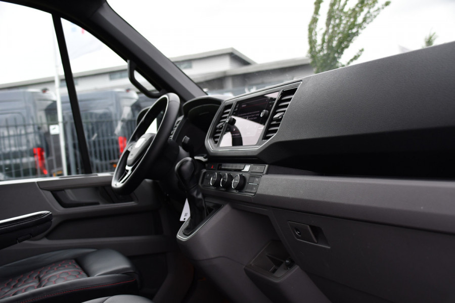 MAN TGE 3.180 35 2.0 L3H3 Black Edition Full Options! Adaptieve Cruise, Camera, Carplay, LED, 2 x Schuifdeur, Leder, Clima, Stoelverwarming, Automaat, 177pk, Uniek!