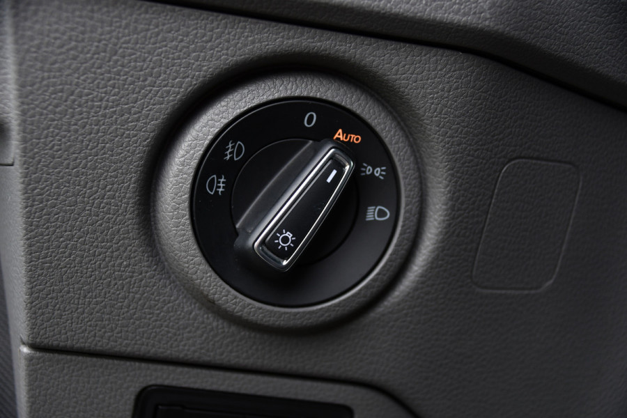 MAN TGE 3.180 35 2.0 L3H3 Black Edition Full Options! Adaptieve Cruise, Camera, Carplay, LED, 2 x Schuifdeur, Leder, Clima, Stoelverwarming, Automaat, 177pk, Uniek!