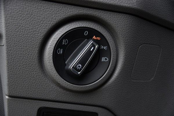 MAN TGE 3.180 35 2.0 L3H3 Black Edition Full Options! Adaptieve Cruise, Camera, Carplay, LED, 2 x Schuifdeur, Leder, Clima, Stoelverwarming, Automaat, 177pk, Uniek!