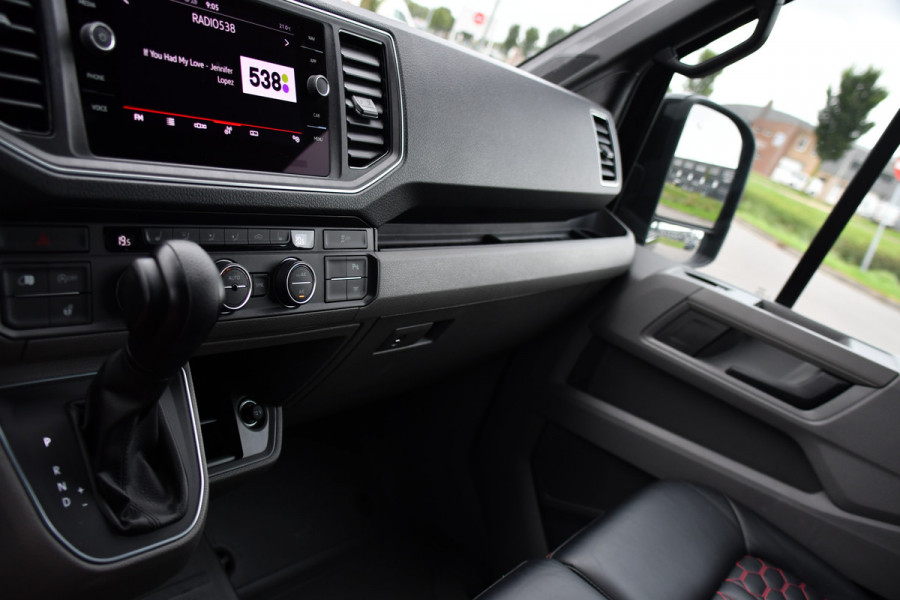 MAN TGE 3.180 35 2.0 L3H3 Black Edition Full Options! Adaptieve Cruise, Camera, Carplay, LED, 2 x Schuifdeur, Leder, Clima, Stoelverwarming, Automaat, 177pk, Uniek!
