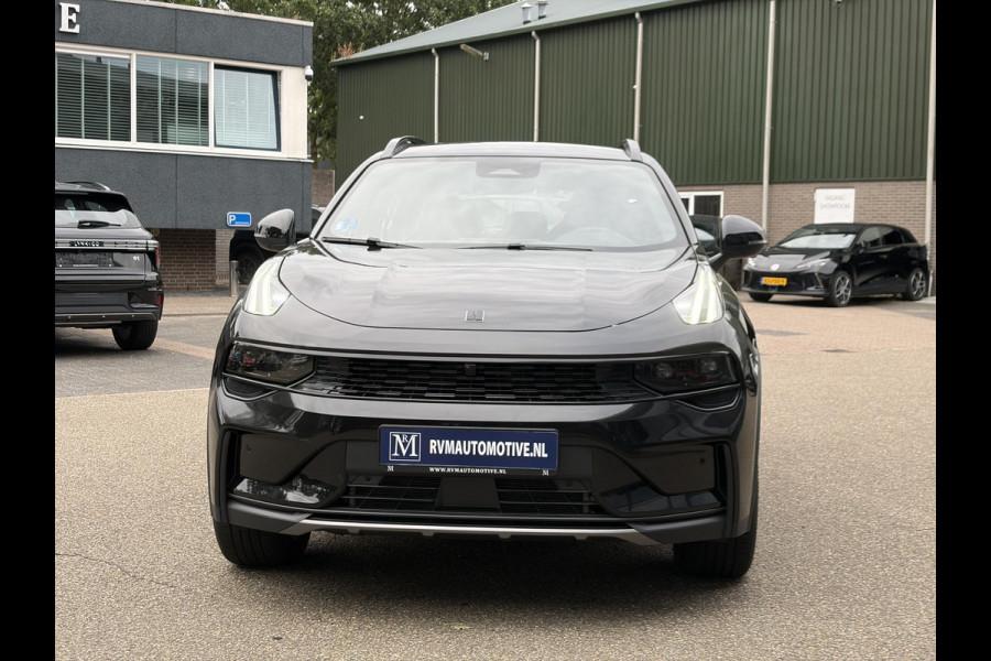 Lynk & Co 01 1.5 Core | NIEUW MODEL! | FABRIEKSGARANTIE T/M 2030! | CAMERA| STOELVERWARMING| APPLE CARPLAY| ADAPTIVE CRUISE CONTROL|