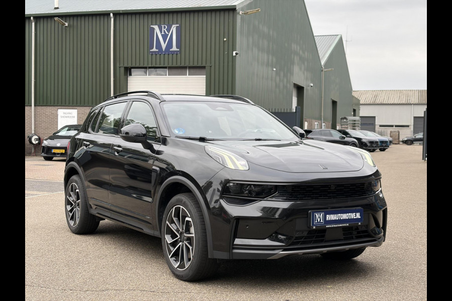 Lynk & Co 01 1.5 Core | NIEUW MODEL! | FABRIEKSGARANTIE T/M 2030! | CAMERA| STOELVERWARMING| APPLE CARPLAY| ADAPTIVE CRUISE CONTROL|
