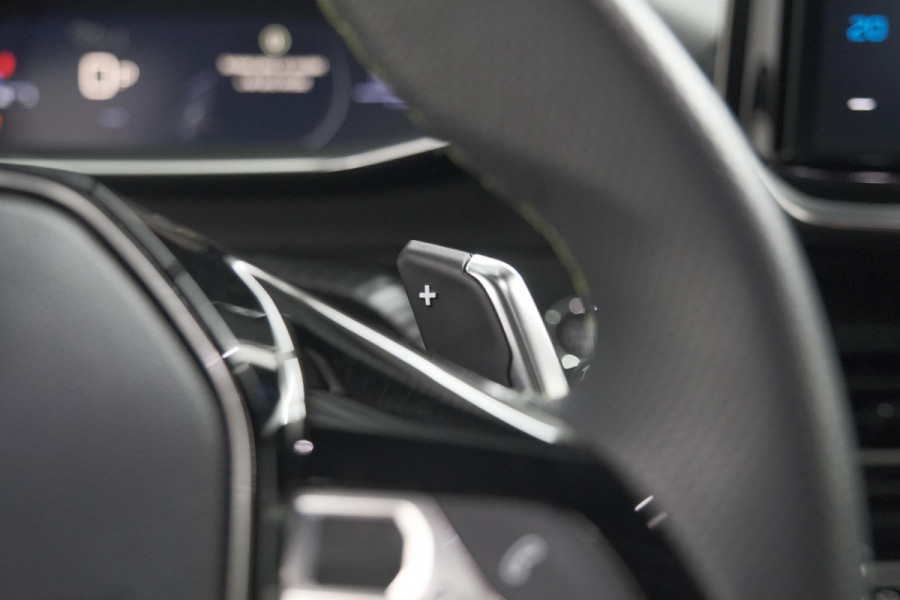 Peugeot 2008 1.2 Hybrid 136 GT | 360 Camera | Adaptieve Cruise Control | Navigatie | Dodehoekdetectie