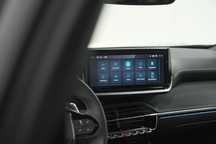 Peugeot 2008 1.2 Hybrid 136 GT | 360 Camera | Adaptieve Cruise Control | Navigatie | Dodehoekdetectie