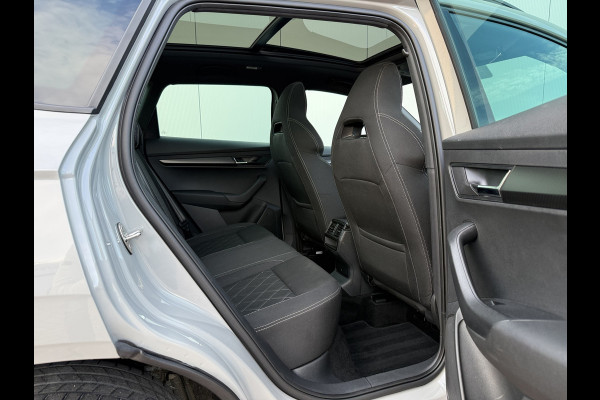Škoda Karoq 1.5 TSI 150pk ACT DSG Sportline | Pano dak | Acc | Camera