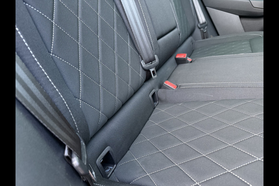 Škoda Karoq 1.5 TSI 150pk ACT DSG Sportline | Pano dak | Acc | Camera