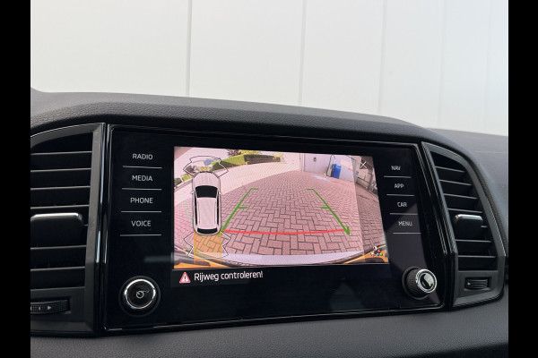 Škoda Karoq 1.5 TSI 150pk ACT DSG Sportline | Pano dak | Acc | Camera