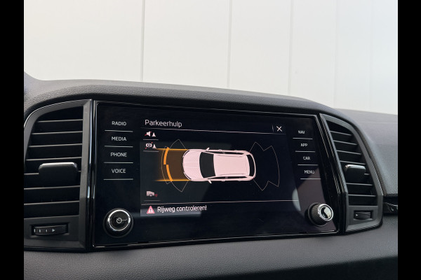 Škoda Karoq 1.5 TSI 150pk ACT DSG Sportline | Pano dak | Acc | Camera