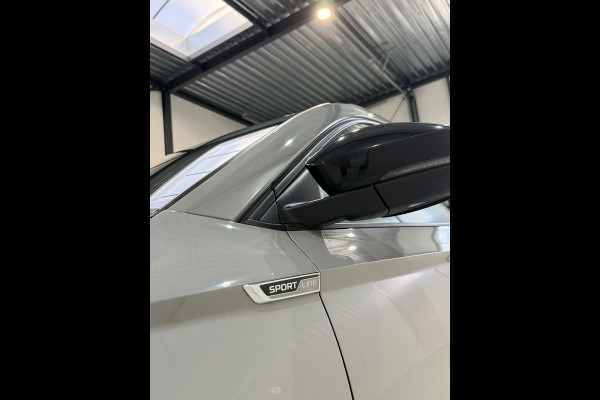 Škoda Karoq 1.5 TSI 150pk ACT DSG Sportline | Pano dak | Acc | Camera