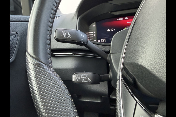 Škoda Karoq 1.5 TSI 150pk ACT DSG Sportline | Pano dak | Acc | Camera
