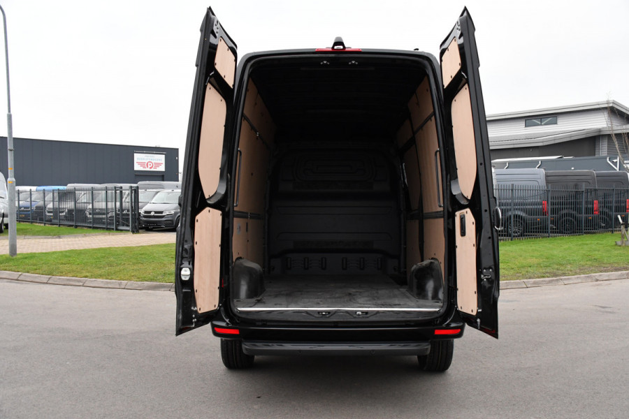 Mercedes-Benz Sprinter 317 1.9 CDI L2H2 RWD AMG Black Edition FACELIFT! Camera, Cruise, Carplay, LED, Multimedia, 170pk, NAVI, Automaat, Uniek!