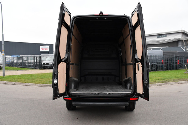 Mercedes-Benz Sprinter 317 1.9 CDI L2H2 RWD AMG Black Edition FACELIFT! Camera, Cruise, Carplay, LED, Multimedia, 170pk, NAVI, Automaat, Uniek!