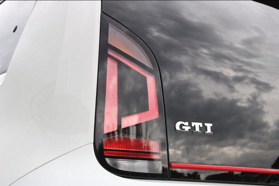 Volkswagen up! 1.0 GTI BeatsAudio Schuifdak 116pk! Camera