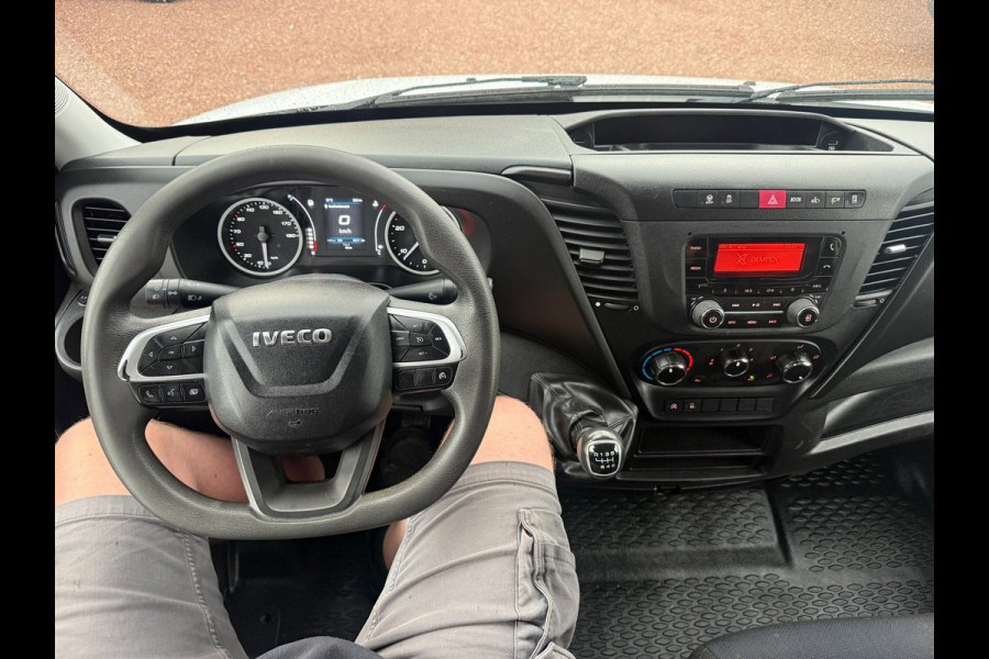 Iveco Daily 35S16V 2.3 160PK L2H2 3.5T trekgewicht / Cruise / Airco