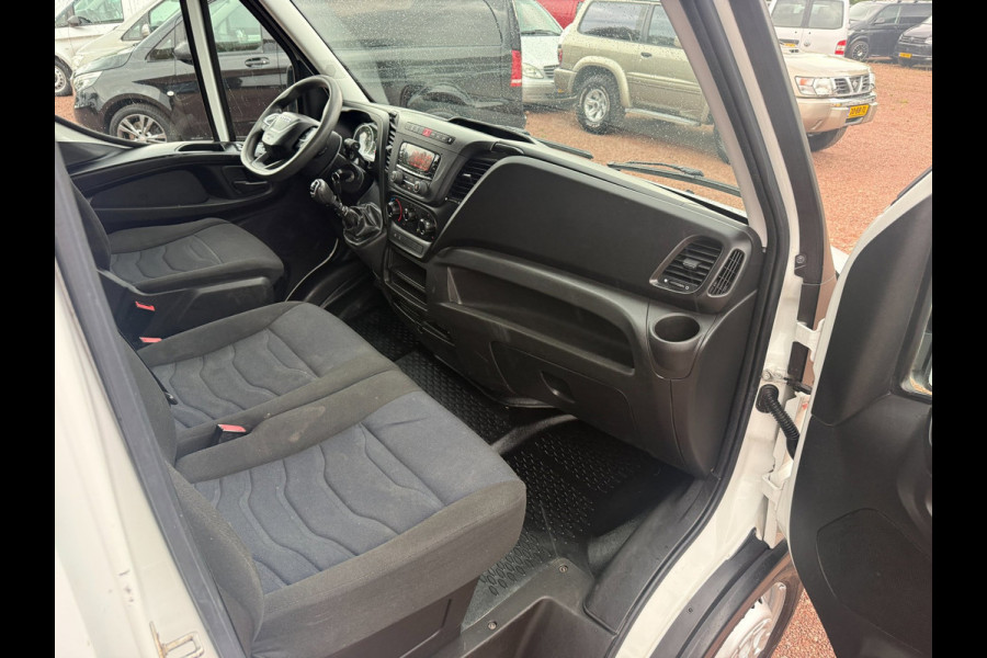 Iveco Daily 35S16V 2.3 160PK L2H2 3.5T trekgewicht / Cruise / Airco
