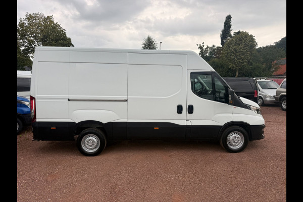 Iveco Daily 35S16V 2.3 160PK L2H2 3.5T trekgewicht / Cruise / Airco