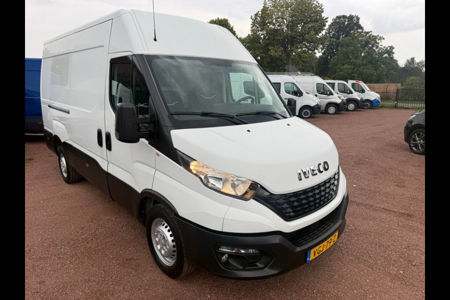 Iveco Daily 35S16V 2.3 160PK L2H2 3.5T trekgewicht / Cruise / Airco