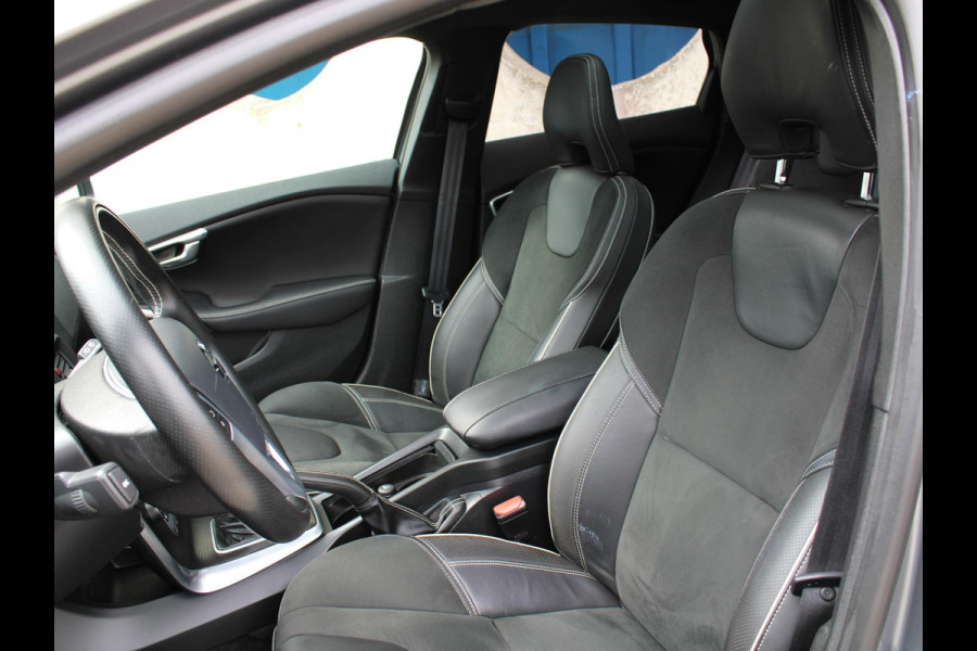 Volvo V40 1.5 T3 Polar+ Sport | PANORAMA DAK | STOELVERWARMING | NAVIGATIE |