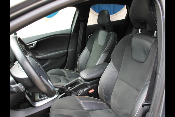 Volvo V40 1.5 T3 Polar+ Sport | PANORAMA DAK | STOELVERWARMING | NAVIGATIE |