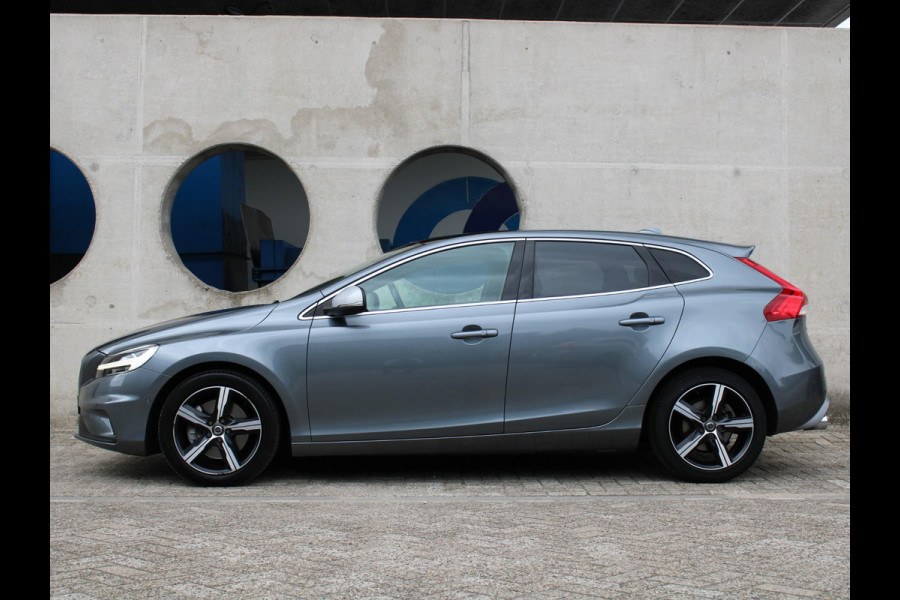 Volvo V40 1.5 T3 Polar+ Sport | PANORAMA DAK | STOELVERWARMING | NAVIGATIE |