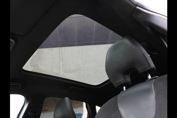 Volvo V40 1.5 T3 Polar+ Sport | PANORAMA DAK | STOELVERWARMING | NAVIGATIE |