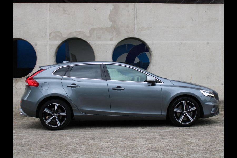 Volvo V40 1.5 T3 Polar+ Sport | PANORAMA DAK | STOELVERWARMING | NAVIGATIE |