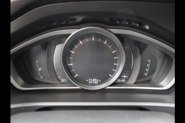 Volvo V40 1.5 T3 Polar+ Sport | PANORAMA DAK | STOELVERWARMING | NAVIGATIE |