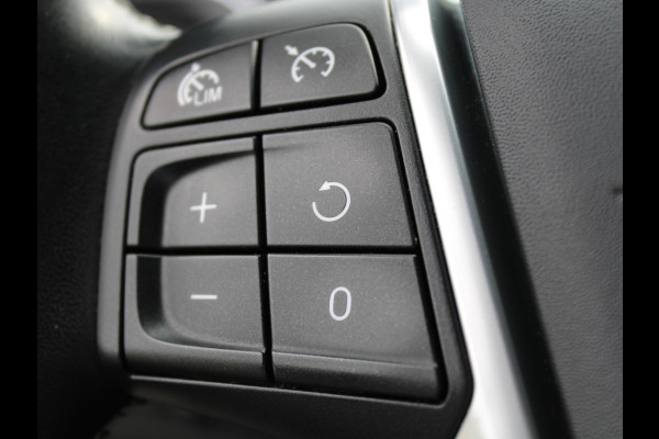 Volvo V40 1.5 T3 Polar+ Sport | PANORAMA DAK | STOELVERWARMING | NAVIGATIE |