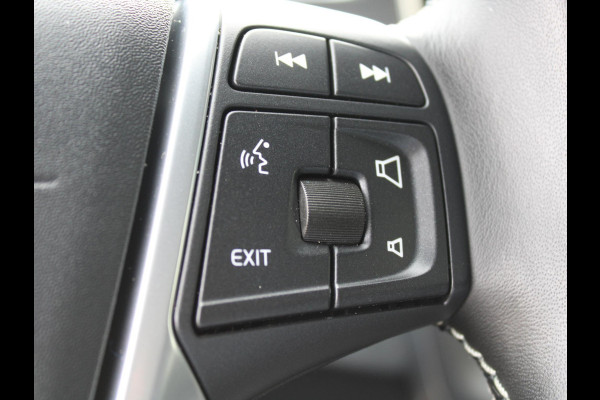 Volvo V40 1.5 T3 Polar+ Sport | PANORAMA DAK | STOELVERWARMING | NAVIGATIE |