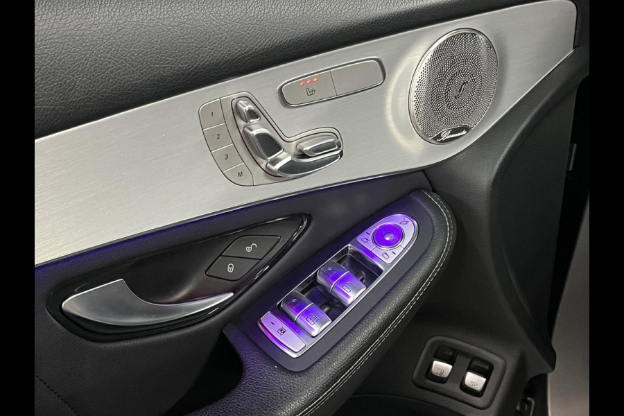 Mercedes-Benz GLC 300e 4MATIC Adapt. cruise | Open dak | Burmester | Massage | Memory | Stoelverwarming | Camera | Ambiente verlichting | Carplay | Originele kleur*