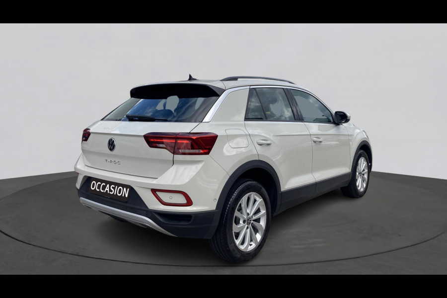 Volkswagen T-Roc 1.5 TSI Life Business Ascot grey | Stoelverwarming | Keyless | Navigatie | Acc