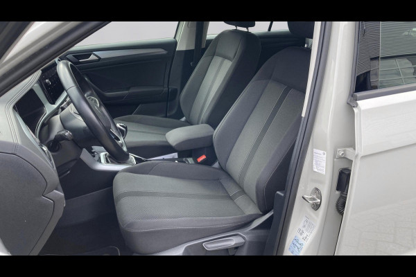 Volkswagen T-Roc 1.5 TSI Life Business Ascot grey | Stoelverwarming | Keyless | Navigatie | Acc