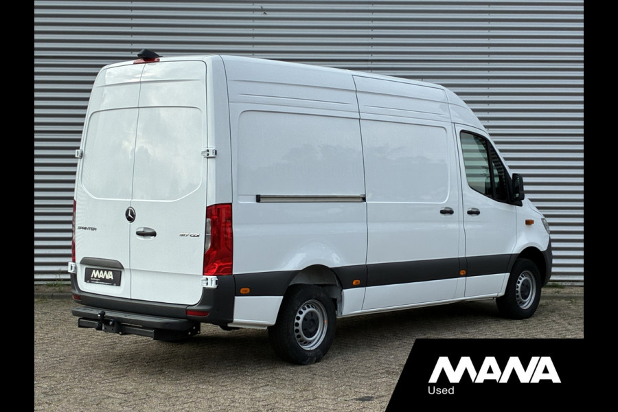 Mercedes-Benz Sprinter 317 1.9 CDI 170pk L2H2 RWD LED Facelift Trekhaak 3,5t Cruise Camera Carplay Mbux