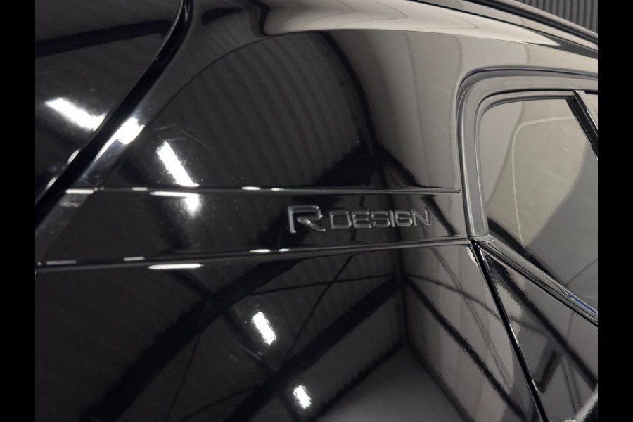 Volvo XC40 2.0 T5 AWD R-Design PANO | HARMAN KARDON | 360 CAM | VOL OPTIES!
