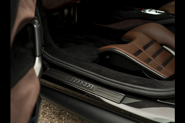 Ferrari 296 GTB 3.0 V6 | Lift | Cioccolato Racing Seats